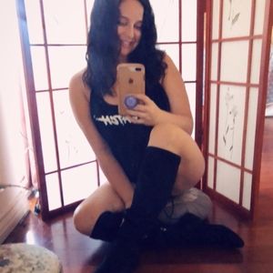 Meet your Posher, Vanessa